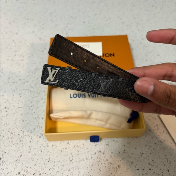 Louis Vuitton Black LV SLIM Leather Bracelet *PRE OWNED LIKE NEW* - Picture 2 of 3